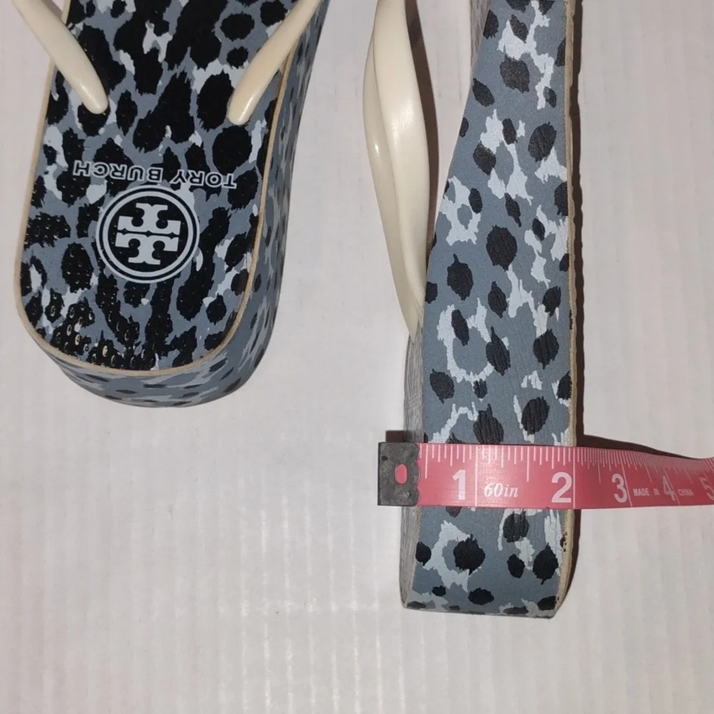 Tory Burch Leopard Print Sandals. Womens size 8. Cream & Black in color. - Picture 8 of 12